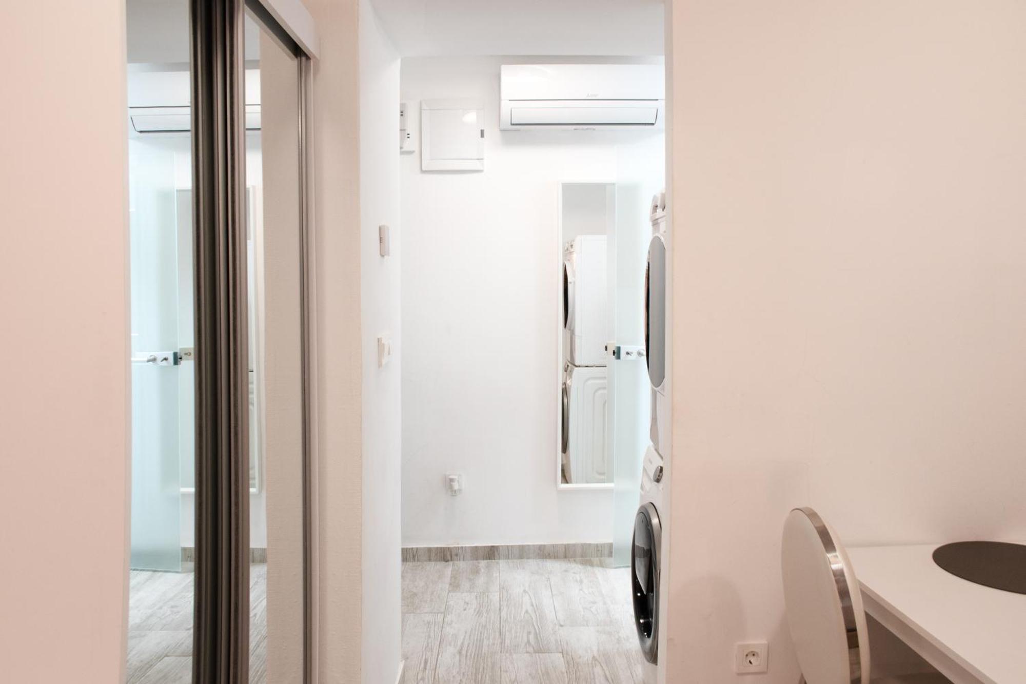 Apartment Downtown Abode *